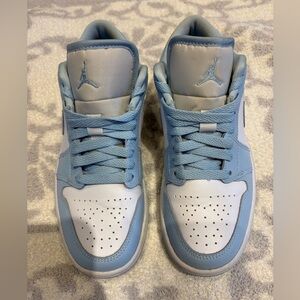 Women’s Air Jordan 1 Low Ice Blue (SIZE 6.5)